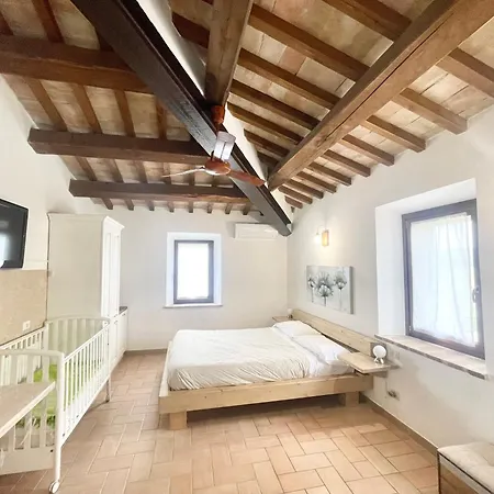 Luxurious Umbrian With Private Pool And Stunning Views Limiti (Umbria)