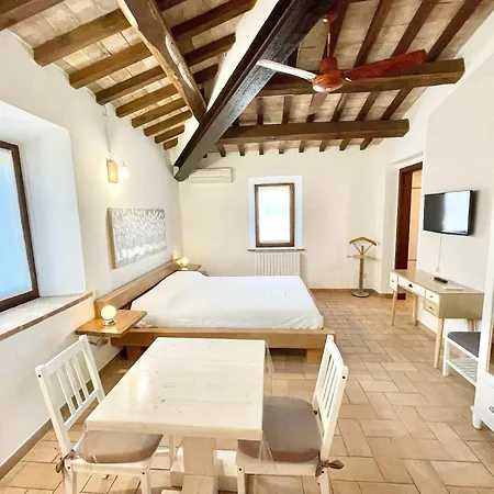 Vila Fab Villa With Fenced Pool, Huge Grounds, Meditation Park, Child Activity Park Limiti (Umbria)