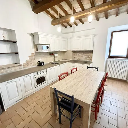 Luxurious Umbrian With Private Pool And Stunning Views