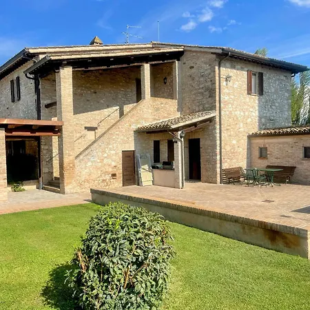 Fab Villa With Fenced Pool, Huge Grounds, Meditation Park, Child Activity Park Vila