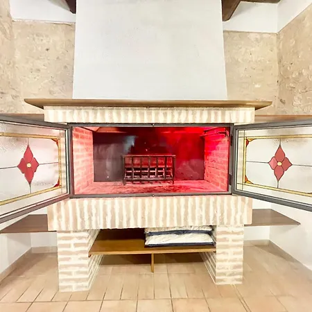 Luxurious Umbrian With Private Pool And Stunning Views Villa