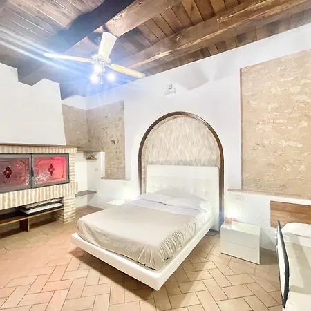 Luxurious Umbrian With Private Pool And Stunning Views Villa Limiti (Umbria)