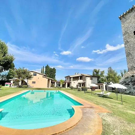 Vila Fab Villa With Fenced Pool, Huge Grounds, Meditation Park, Child Activity Park