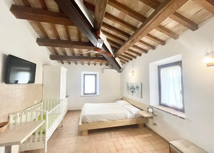 Luxurious Umbrian With Private Pool And Stunning Views Limiti (Umbria)