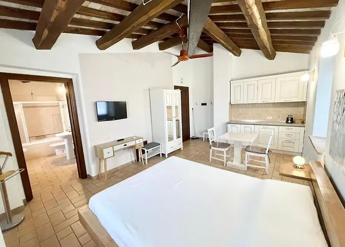 Luxurious Umbrian With Private Pool And Stunning Views Villa Limiti (Umbria)