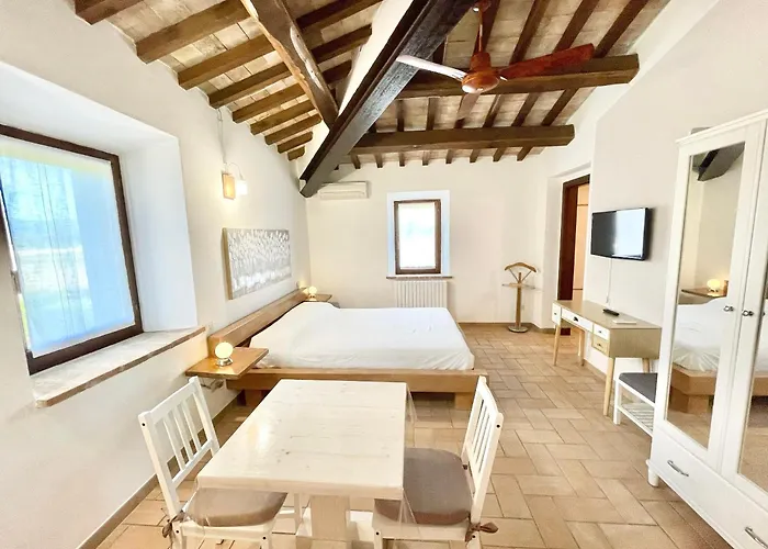 Villa Luxurious Umbrian With Private Pool And Stunning Views Limiti (Umbria)