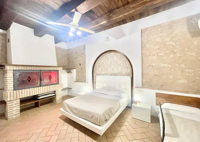 Luxurious Umbrian With Private Pool And Stunning Views Villa Limiti (Umbria)